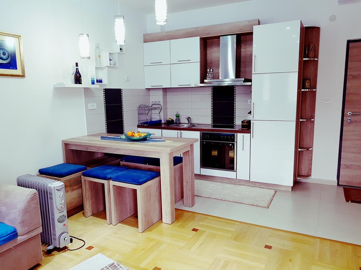 Apartman Dajana 乌尔齐尼 外观 照片
