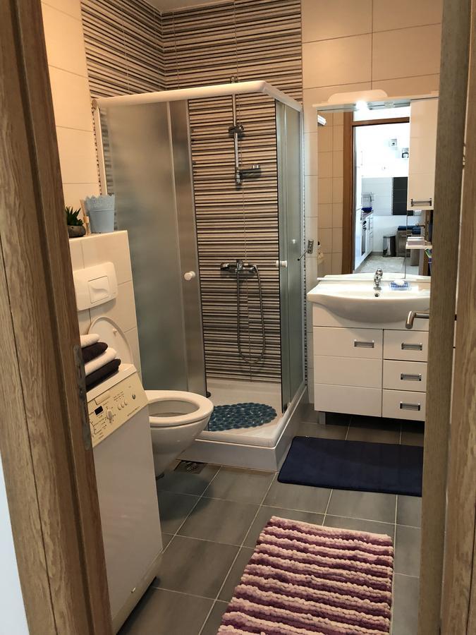 Apartman Dajana 乌尔齐尼 外观 照片