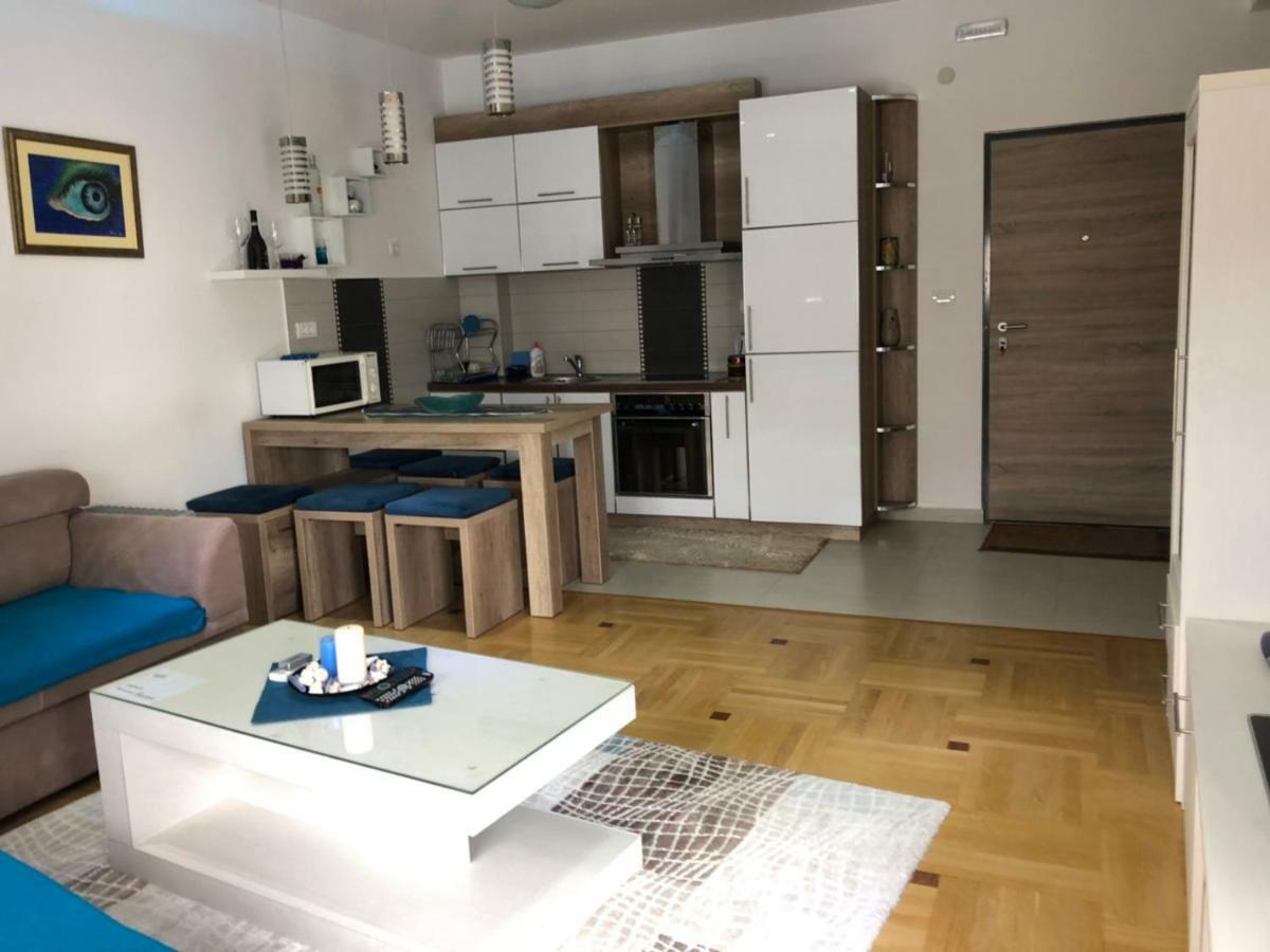Apartman Dajana 乌尔齐尼 外观 照片