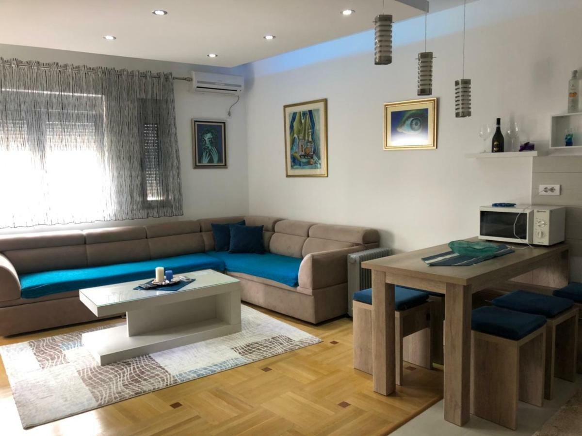 Apartman Dajana 乌尔齐尼 外观 照片